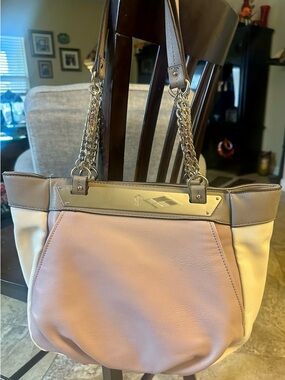 Jennifer Lopez Pink and Cream Shoulder Bag with Chain-Strap Accents